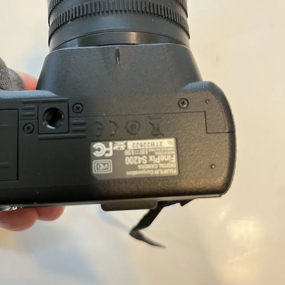 Fujifilm FinePix S4500 Compact Digital Bridge Camera 14MP CCD 30x Zoom